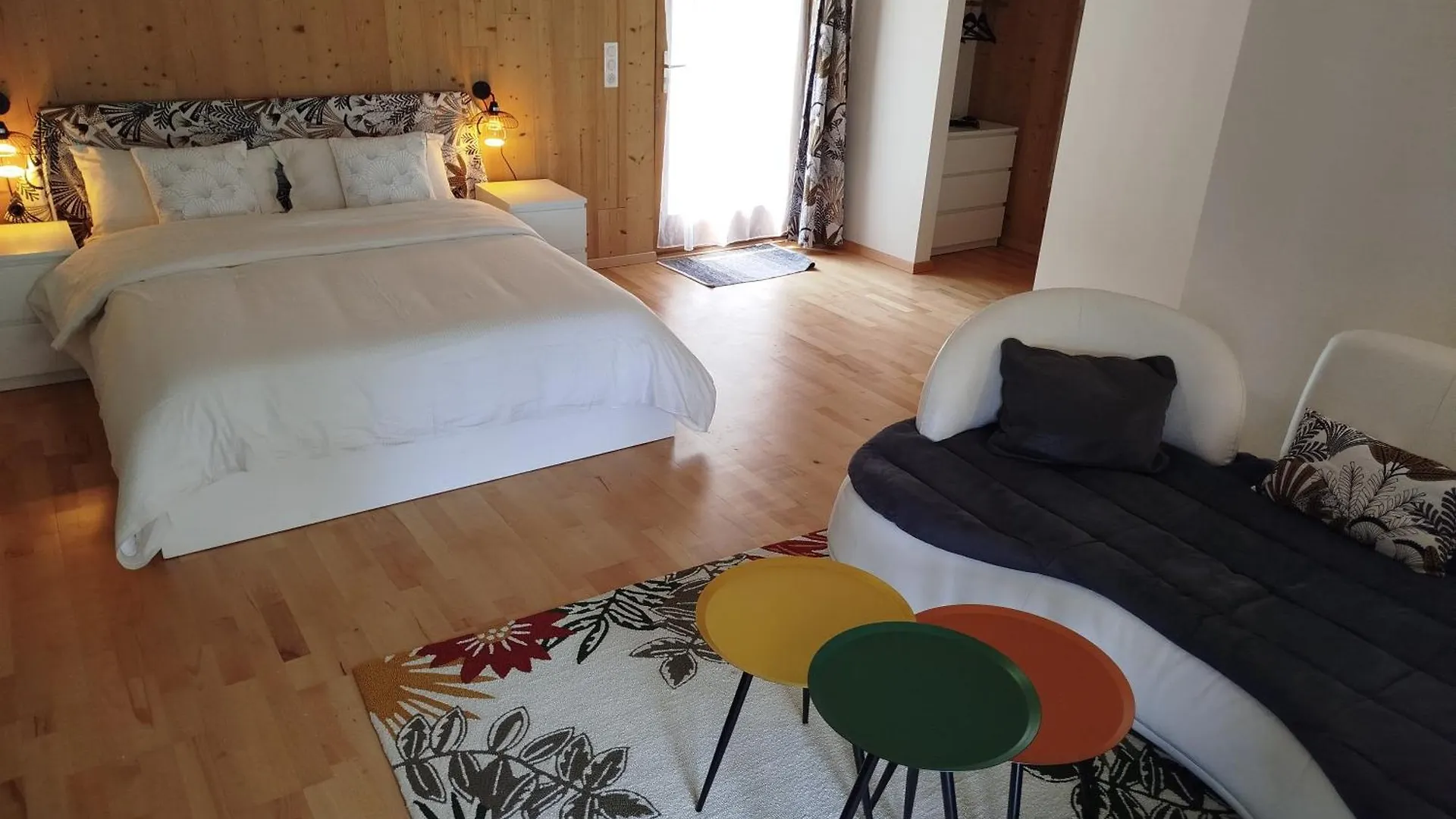 Grange Du Lac Meillerie Bed & Breakfast